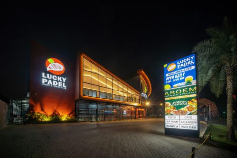 Lucky Padel by Aroem Resto